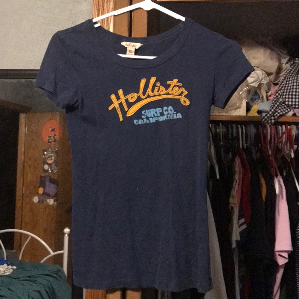 Hollister t-shirt